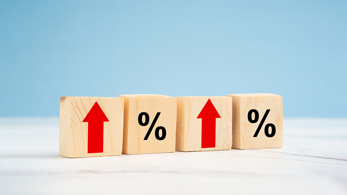 インフレ 金利引き上げ